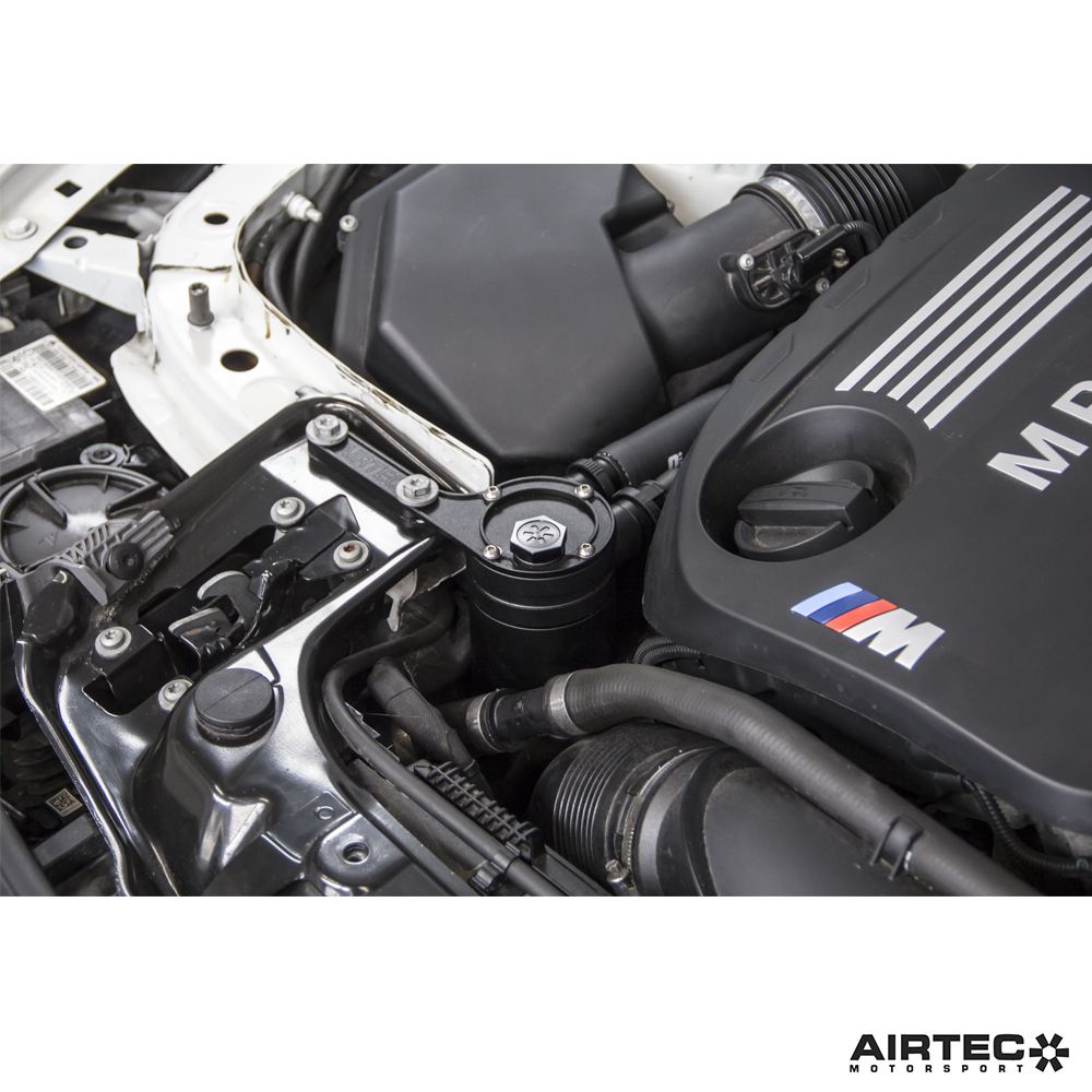AIRTEC Motorsport BMW S55 Oil Catch Can / Oil Separator Kit for M2 Competition F87, M3 F80 & M4 F82 F83 - Direct-Fit Bolt-On, Black Anodised, Baffled, Internal Micron Filter & Integrated Dipstick