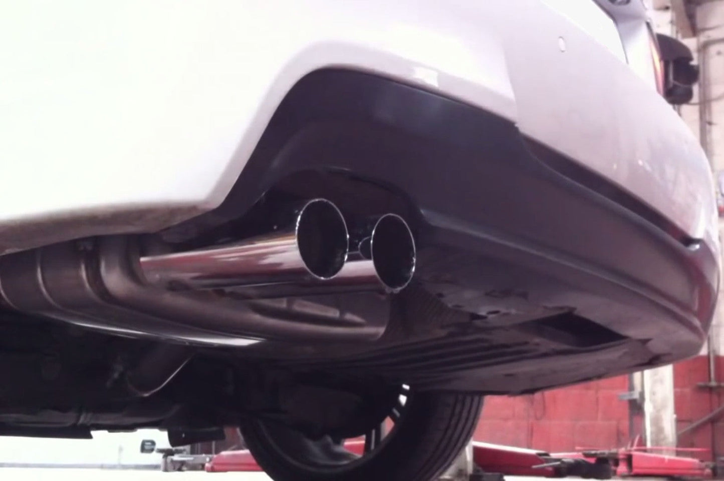 BMW 3 Series E92/E93 Coupe/Convertible N43 316i 318i 320i Exhaust Back Box Muffler Rear Silencer End Silencer Tailbox - Stainless Steel Twin 74mm Chrome Tips - Genuine OEM Rear Section 18302165670 (2005-2013)