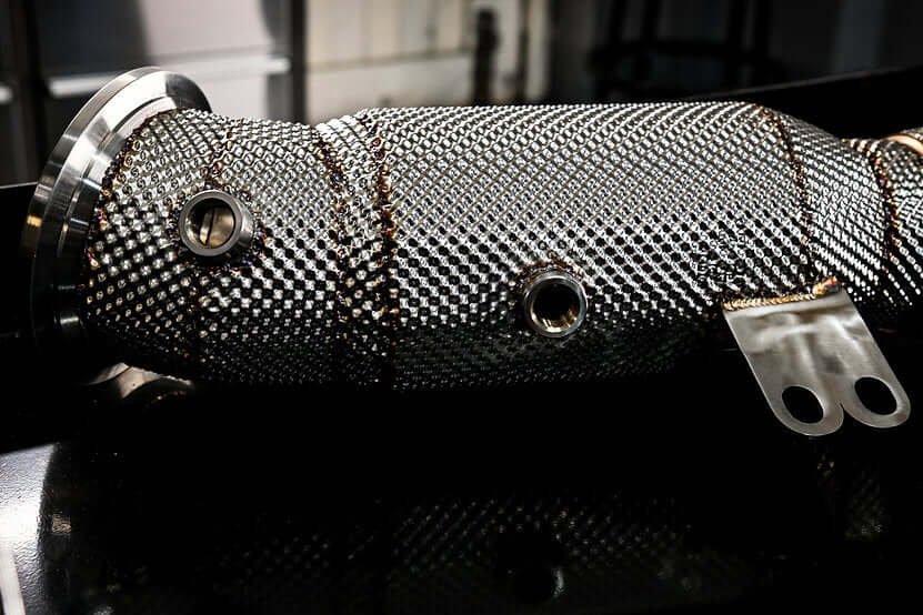 Osprey Performance BMW B58 200 Cell 200cpsi Sports Cat Catted Downpipe Front Pipe for M140i M240i 340i F20 F22 F30 - Stainless Steel High-Flow Turbo Outlet Exhaust Upgrade