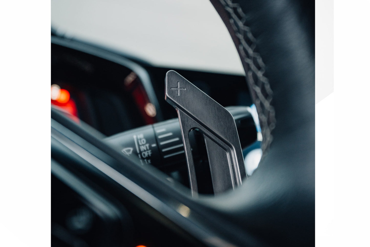 MAED Magnetic Paddle Shifters for Chevrolet Corvette C8 Stingray - CNC Billet Aluminium Gear Paddles, Anodised, Clicky Magnet Detent, Direct-Fit Steering Wheel Shift Levers/Blades, Plug-and-Play Replacement Performance Upgrade UK