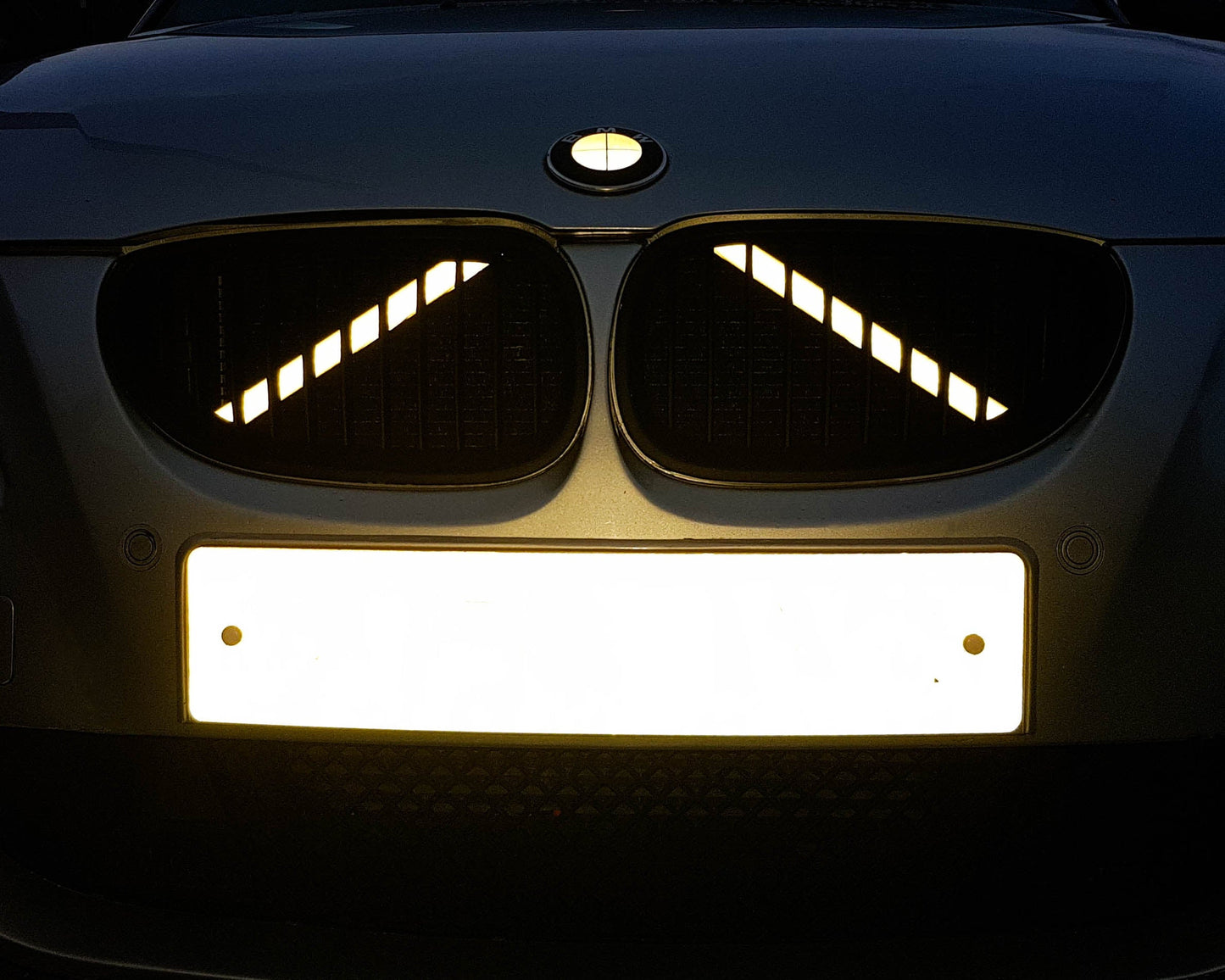 Glow White V-Brace/V-Support Decals for BMW – Kidney Grille V Bar Sticker Overlay Vinyl Wrap | Luminous Front Radiator Support/Crash Bar Accent Film | Glow Effect, DIY Removable, UK Made