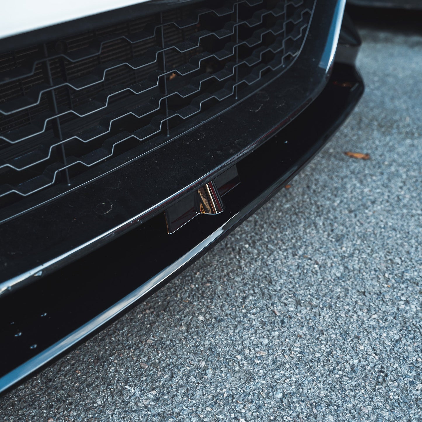 BMW 1 Series F20 F21 LCI Facelift 2015-2020 Gloss Black Front Lip Splitter | Piano Black Front Bumper Lip Chin Spoiler | CT Carbon OEM Style ABS | Front Valance Diffuser Style Lower Spoiler | Aero Lip Bumper Extension | For BMW Hatchback