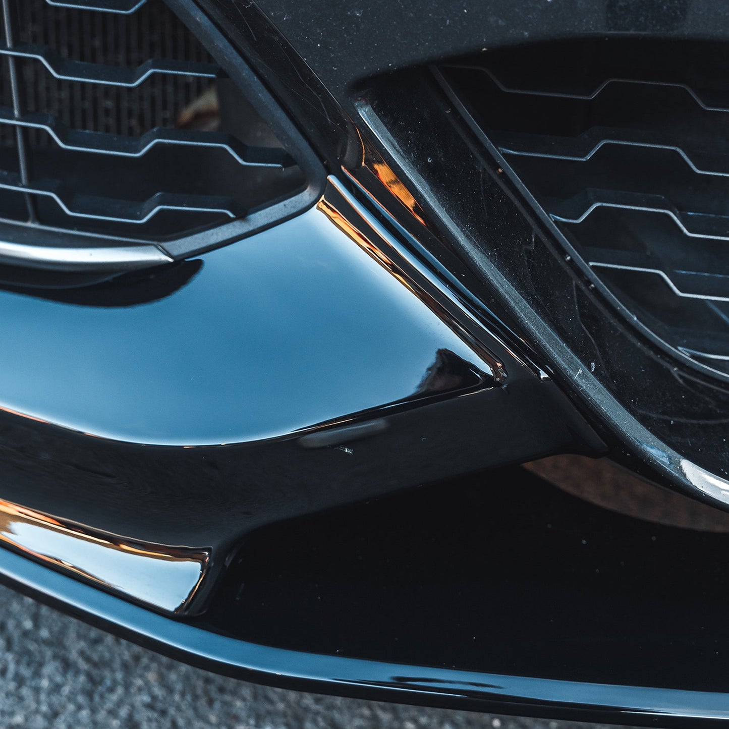 BMW 1 Series F20 F21 LCI Facelift 2015–2020 Front Lip Splitter Spoiler – Gloss Piano Black ABS – Bumper Lip, Chin Spoiler, Front Lower Lip, Aero Valance by CT Carbon