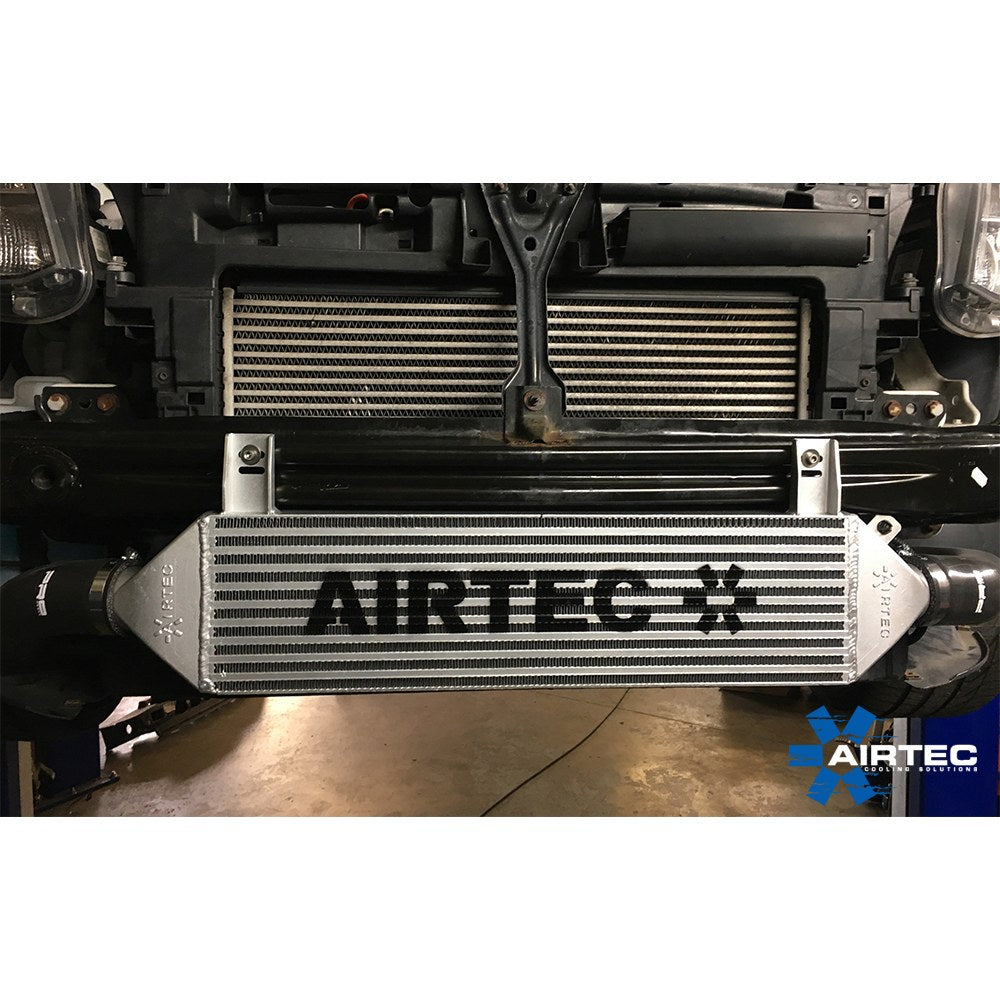 AIRTEC Front Mount Intercooler FMIC Upgrade Kit for VW Volkswagen Caddy 1.6 TDI & 2.0 TDI CR Common Rail (Euro 5/6) - 60mm Core Uprated Charge Air Cooler/Turbo Boost Cooler - Performance Intercooler Kit with Silicone Hoses, Direct Fit