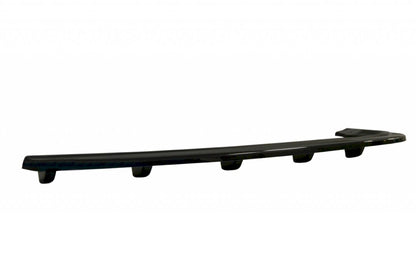 Maxton Design - CENTRAL REAR SPLITTER ALFA ROMEO 159 (WITH VERTICAL BARS)