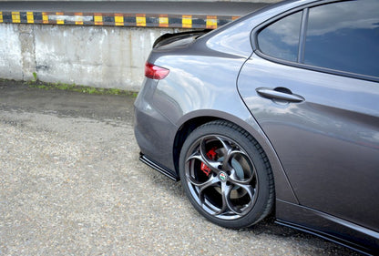 Maxton Design - REAR SIDE SPLITTERS ALFA ROMEO GIULIA VELOCE (2015-2019)