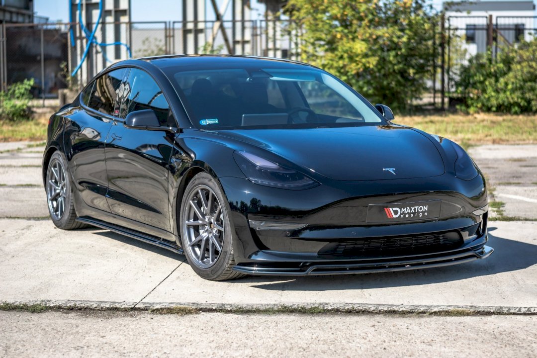 Maxton Design - FRONT SPLITTER V.2 TESLA MODEL 3 (2017-2023)