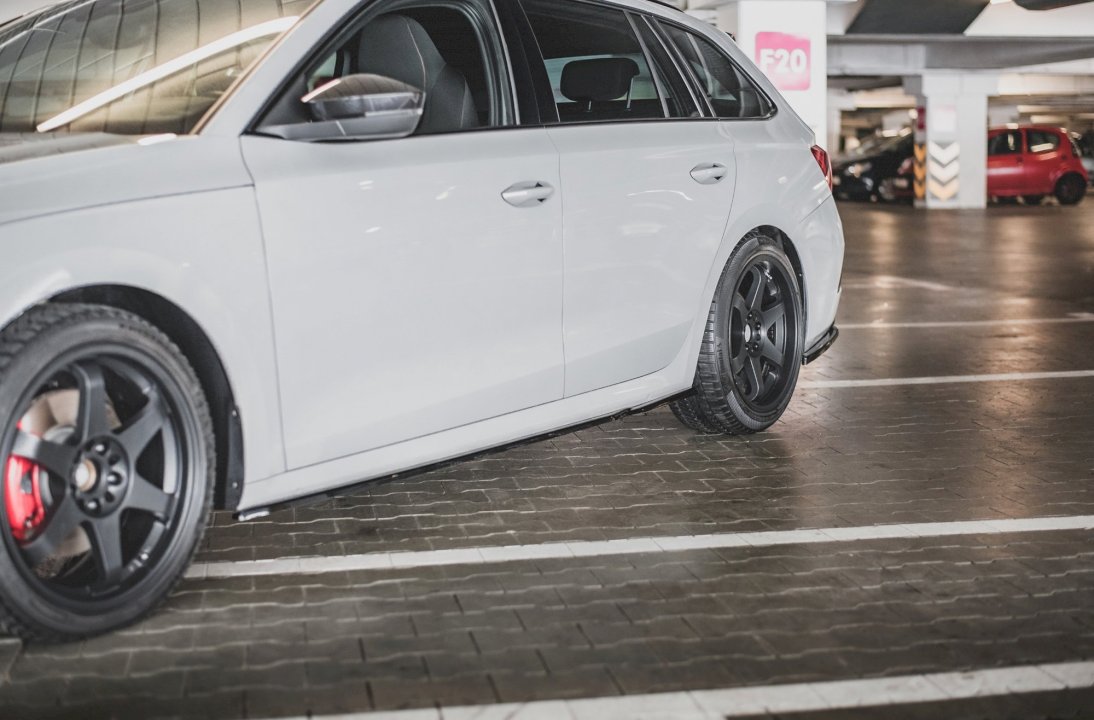 Maxton Design - Side Skirt Diffusers V.1 Skoda Octavia RS Liftback / Estate Mk4