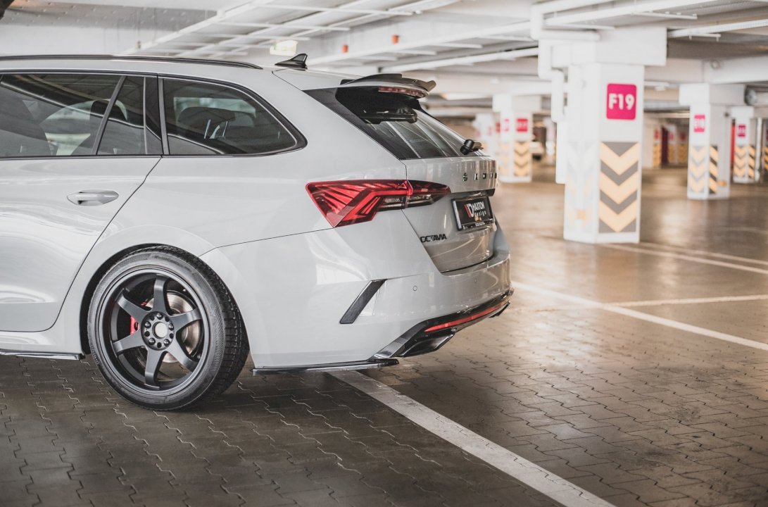 Maxton Design - REAR SIDE SPLITTERS V1 SKODA OCTAVIA RS MK4 (2020-2024)