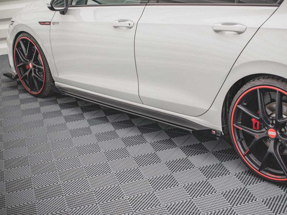 Maxton Design - SIDE FLAPS VOLKSWAGEN GOLF GTI / GTE / GTI CLUBSPORT / R-LINE MK8
