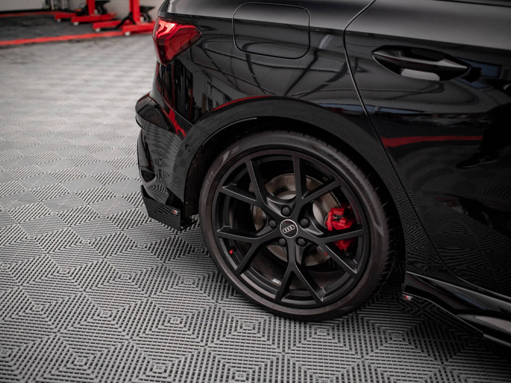 Maxton Design - STREET PRO REAR SIDE SPLITTERS + FLAPS AUDI RS3 SPORTBACK 8Y
