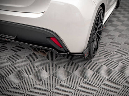 Maxton Design - CENTRAL REAR SPLITTER V.1 + FLAPS TOYOTA YARIS MK4