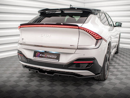 Maxton Design - CENTRAL REAR SPLITTER (VERTICAL BARS) KIA EV6 GT-LINE MK1