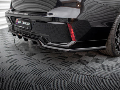 Maxton Design - CENTRAL REAR SPLITTER (VERTICAL BARS) BMW 7 M-PACK G70