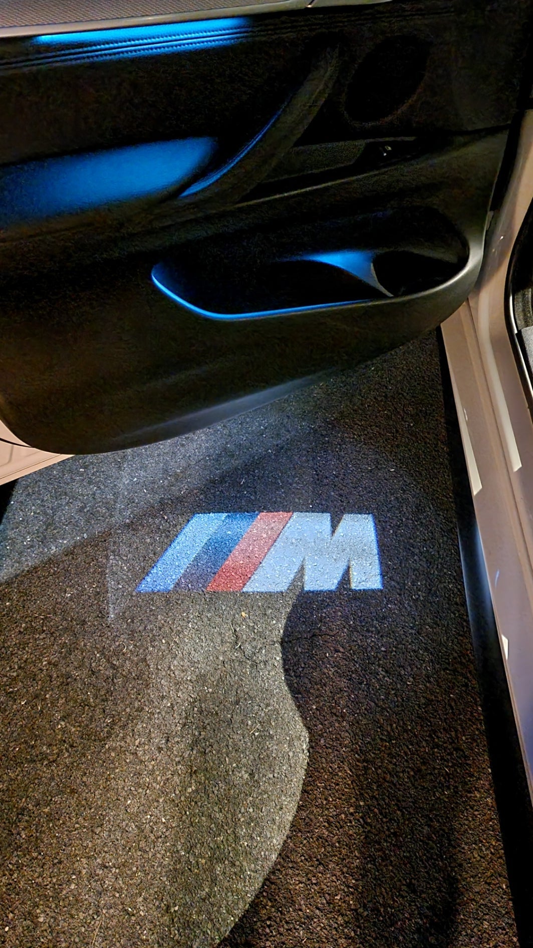 Genuine BMW OEM LED Door Logo Projector Lights – Puddle/Ghost Shadow Courtesy Welcome Light Kit – Roundel, M, xDrive Slides – Pair – 63312468386 – Fits 1 2 3 4 5 6 8 Series, X1 X2 X3 X4 X5 X6 X7, Z4
