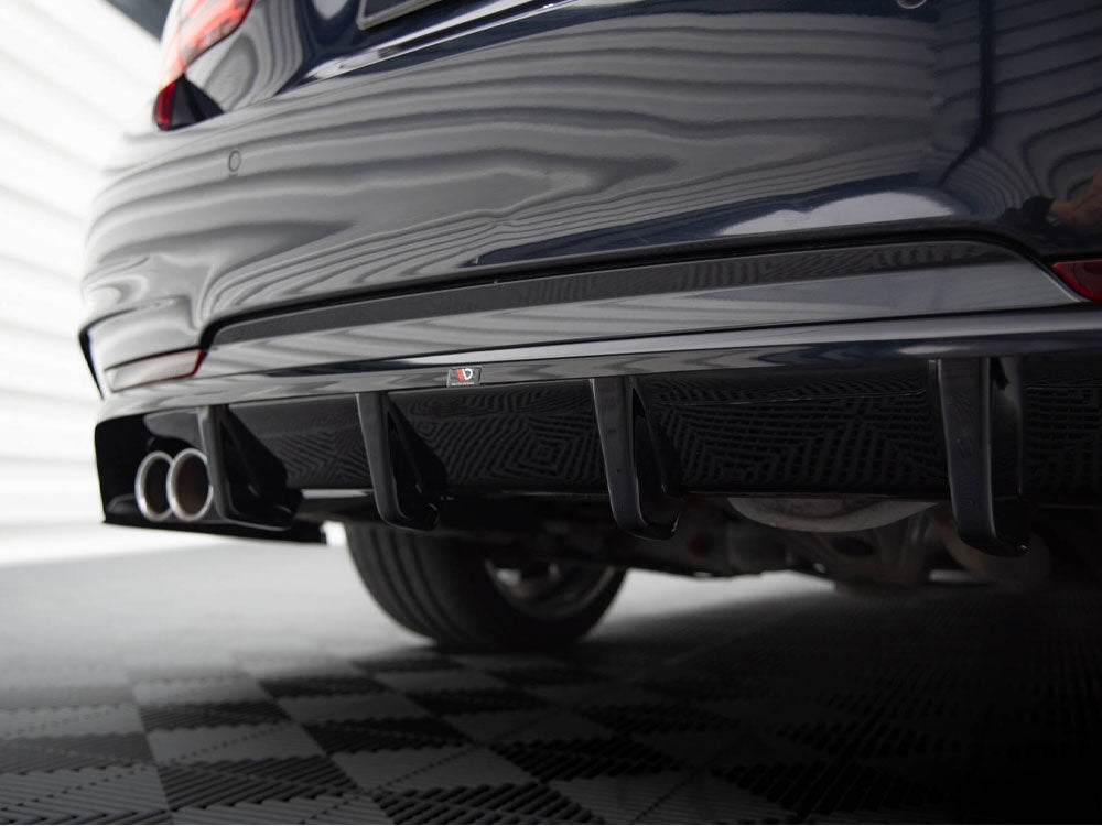 Maxton Design - Central Rear Splitter (Vertical Bars) BMW 4 Coupe / Gran Coupe / Cabrio M-Pack F32 / F36 / F33
