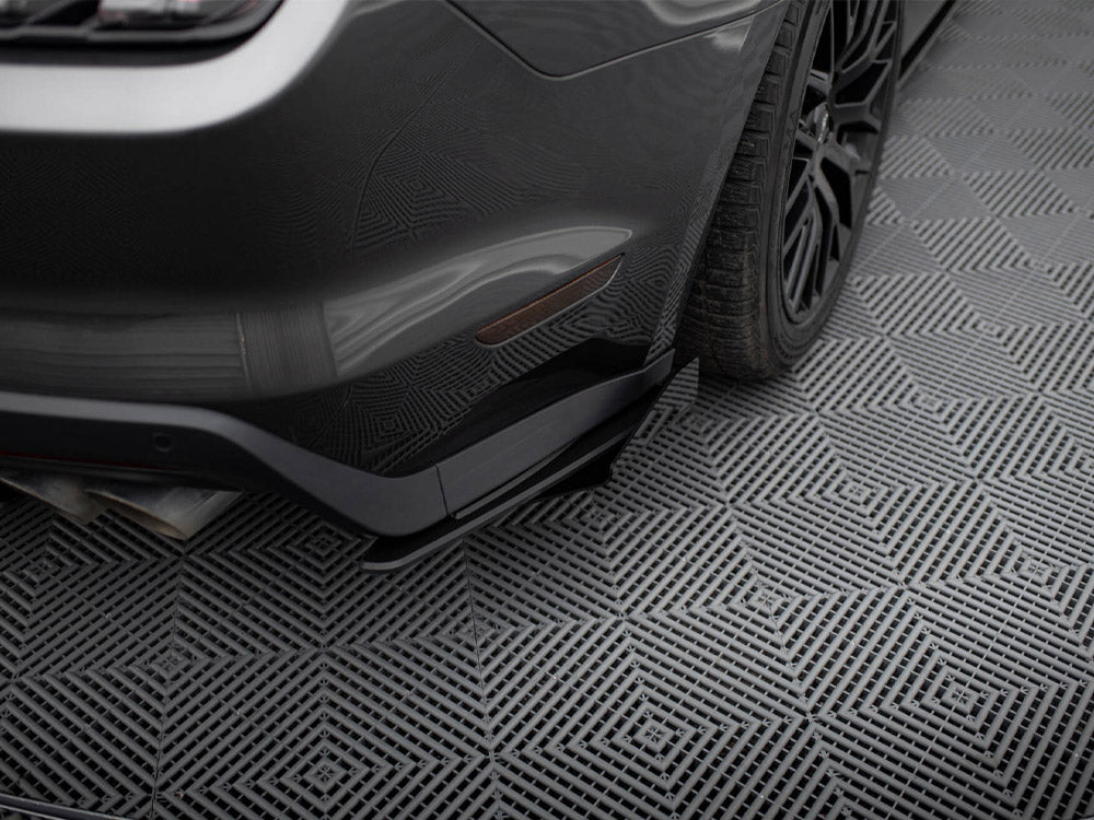 Maxton Design - Street Pro Rear Side Splitters + Flaps Ford Mustang GT Mk6