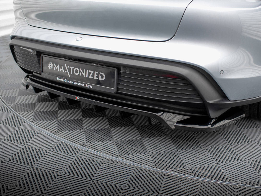 Maxton Design - CENTRAL REAR SPLITTER (VERTICAL BARS) PORSCHE TAYCAN / TAYCAN 4 / TAYCAN 4S / TAYCAN GTS MK1