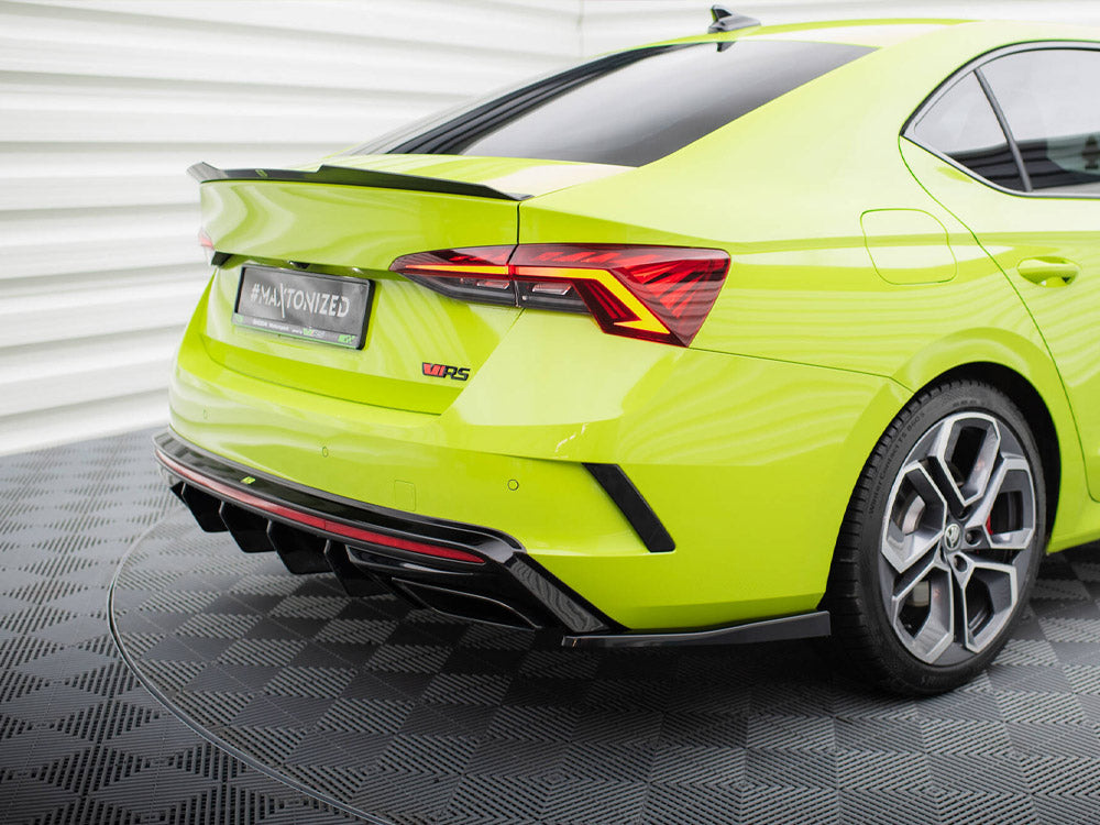 Maxton Design - REAR SIDE SPLITTERS V.4 SKODA OCTAVIA RS MK4