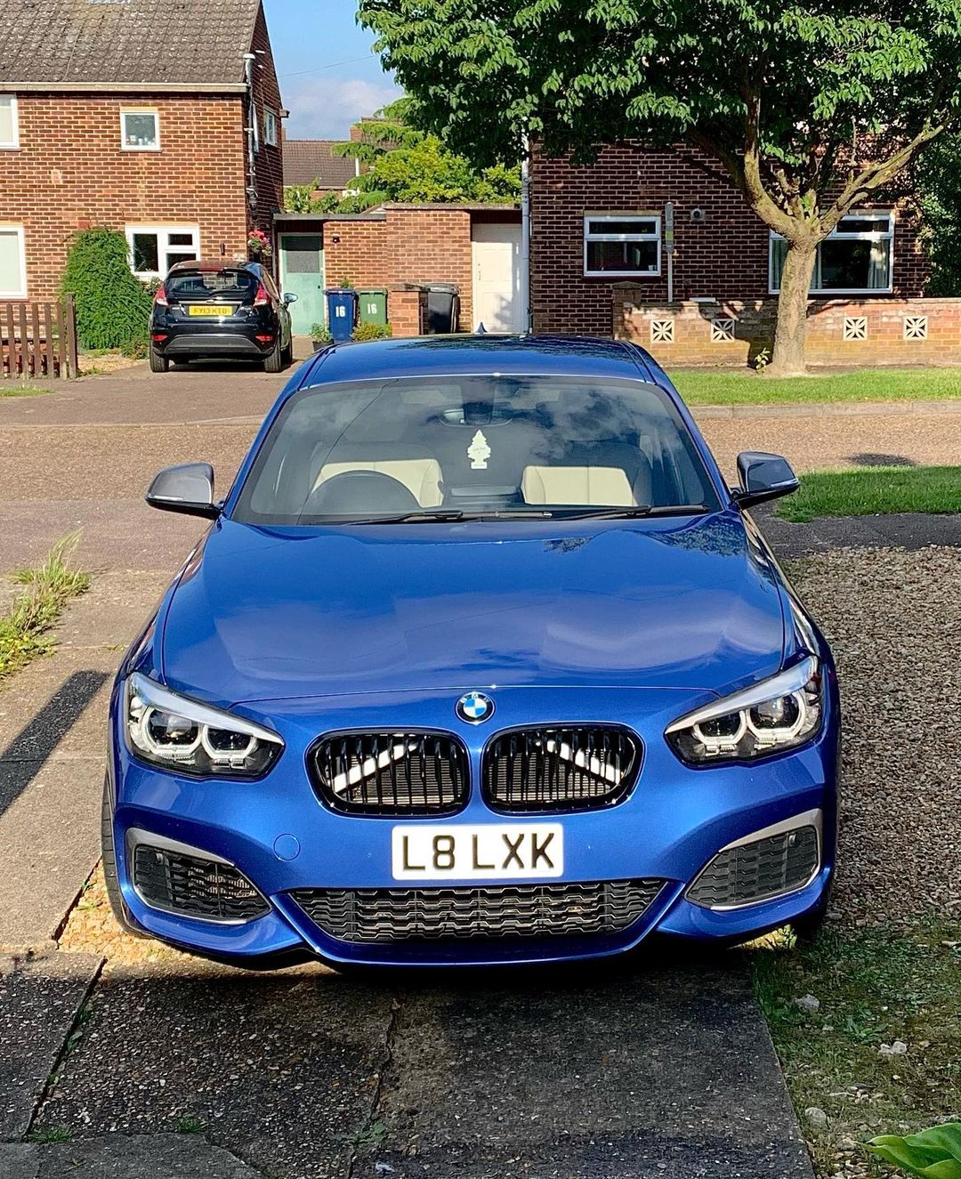 Glow White V-Brace/V-Support Decals for BMW – Kidney Grille V Bar Sticker Overlay Vinyl Wrap | Luminous Front Radiator Support/Crash Bar Accent Film | Glow Effect, DIY Removable, UK Made