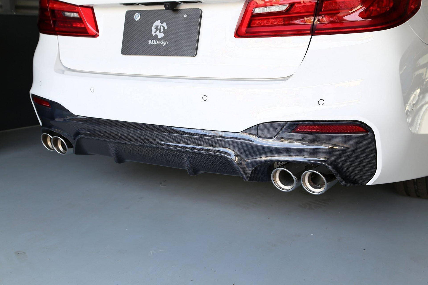 3DDesign Carbon Fibre/Fiber Rear Diffuser / Valance / Splitter (Type 1) for BMW 5 Series Touring Estate Wagon G31 M Sport Rear Bumper 2017-2023 (pre-LCI & LCI) – Carbon Rear Bumper Insert / Aero Performance Trim