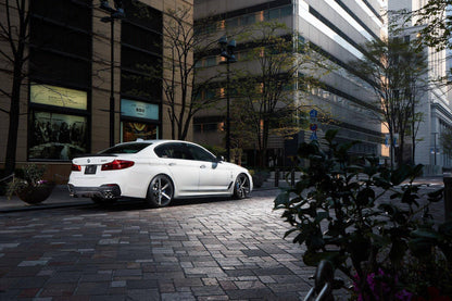 3DDesign Type 1 Carbon Fibre/Fiber Rear Diffuser Valance Splitter for BMW 5 Series (5er) G30 M Sport Sedan/Saloon (2017-2023, LCI) - Rear Bumper Insert OEM+ Performance Aero Body Kit Styling