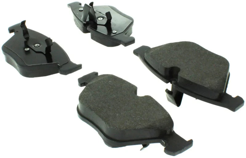 StopTech 308.09180 Front Brake Pads Kit for BMW E60 E61 E63 E64 E65 E66 E82 E90 (135i 1M, M3 E90/E92/E93, 5/6/7 Series 540i 760i) - Direct-Fit OE-Size Replacement Front Disc Pads w/ Shims & Hardware - Low Dust Quiet Street Performance