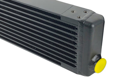 CSF Universal Single-Pass Oil Cooler / IROC Porsche / M22x1.5 / 24L x 5.75H x 2.16W