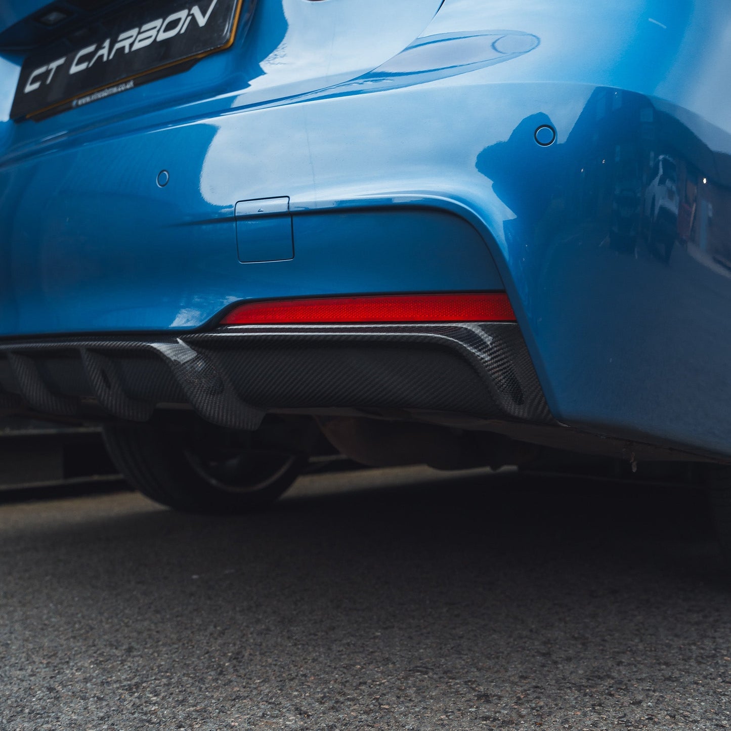 BMW F30 3 SERIES SALOON FULL CARBON FIBRE KIT - MP STYLE