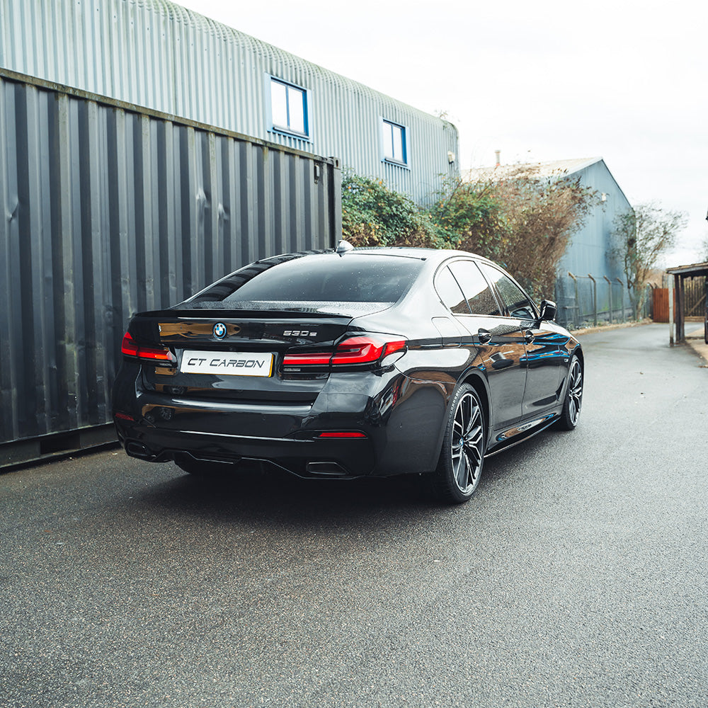 BMW 5 Series G30 LCI Facelift 2021+ Gloss/Piano Black Aero Body Kit - M Performance Style / M Sport Look - Front Splitter/Lip, Side Skirts, Rear Diffuser, Boot/Trunk Lip Spoiler - Black Pack Styling for Saloon/Sedan