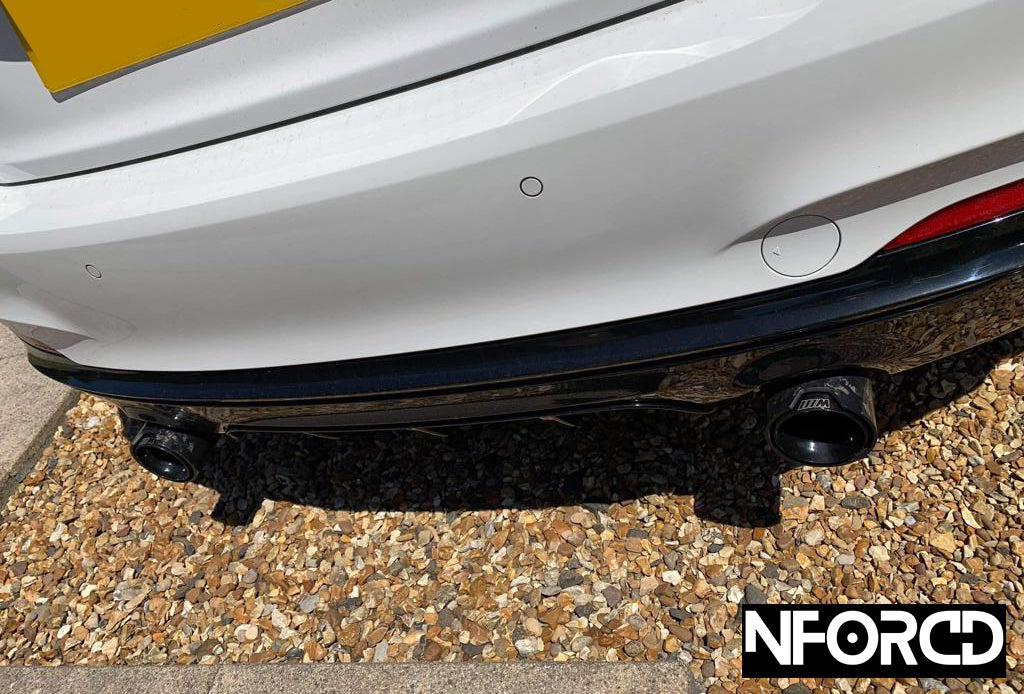 Forged Carbon Fibre Exhaust Tips for BMW - Silver Accents | M Performance Style Tailpipe Trims/Covers | Slip-On Clamp Fit End Tips | 63-67mm & 67-72mm Inlet | Marbled Carbon Tailpipe Finishers | UK Stock