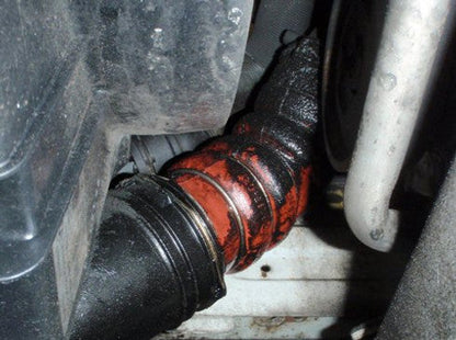 Forge Motorsport BMW 3 Series 335d Diesel E90 E91 E92 E93 Charge Pipe / Boost Pipe / Intercooler Hose – Silicone Turbo Outlet Pressure Hose Upgrade Kit with Aluminium Couplers