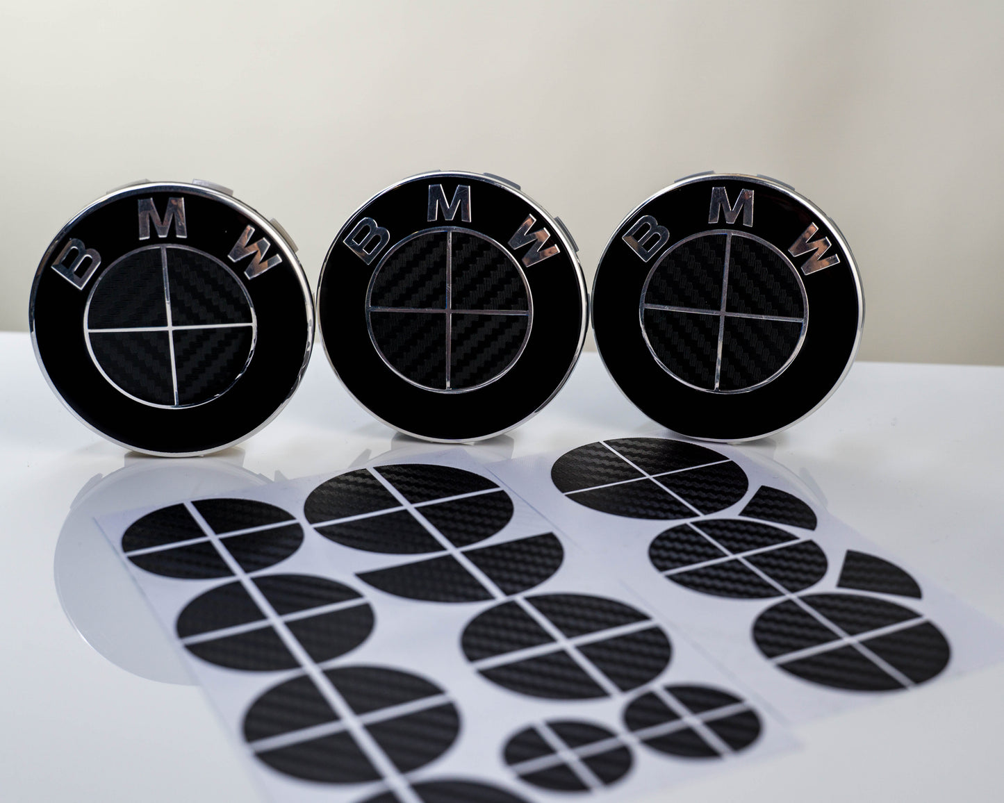 BMW Roundel Overlay Kit – Gloss Black Carbon-Look Badge/Emblem Logo Vinyl Skins, Decals & Covers for Bonnet/Hood, Boot/Trunk, Steering Wheel and Wheel Centre Caps
