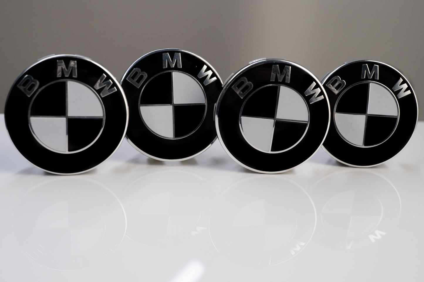 BMW Roundel Overlay Skins Kit – Gloss Piano Black & White Badge Emblem Stickers | Bonnet, Boot, Steering Wheel & Wheel Centre Cap Decals | Roundel Logo Covers Wrap | Monochrome Vinyl, Air‑Release, Removable | UK Made