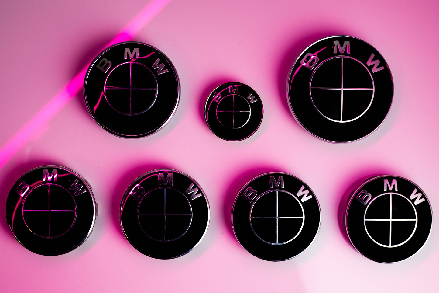 BMW Black Roundel Overlay Kit – Piano Gloss Black Badge/Emblem Logo Covers Decals (Bonnet, Boot, Steering Wheel, Wheel Centre Caps) Vinyl Blackout Roundel Delete De‑Blue Stickers Skin – Made in UK