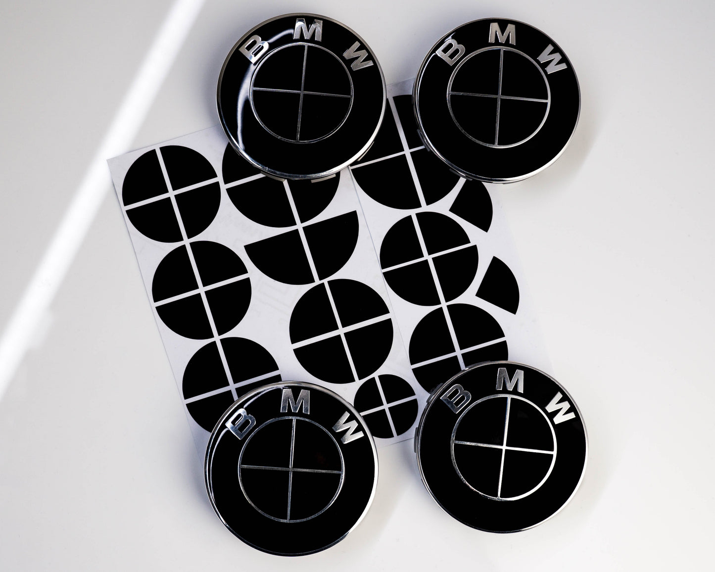 BMW Black Roundel Overlay Kit – Piano Gloss Black Badge/Emblem Logo Covers Decals (Bonnet, Boot, Steering Wheel, Wheel Centre Caps) Vinyl Blackout Roundel Delete De‑Blue Stickers Skin – Made in UK