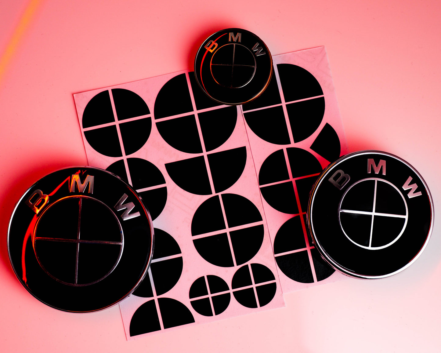 BMW Black Roundel Overlay Kit – Piano Gloss Black Badge/Emblem Logo Covers Decals (Bonnet, Boot, Steering Wheel, Wheel Centre Caps) Vinyl Blackout Roundel Delete De‑Blue Stickers Skin – Made in UK