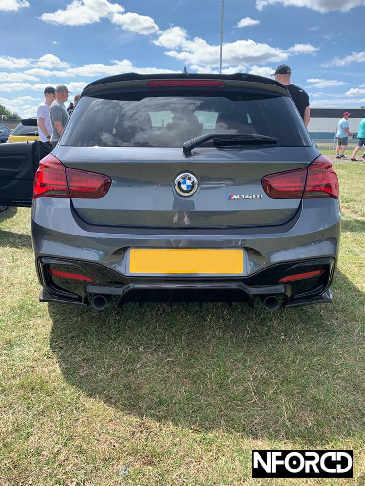 BMW 1 Series F20 LCI Rear Diffuser for M140i M135i – Gloss Black Twin Exit Dual Exhaust Valance Rear Bumper Lower Spoiler OEM Style ABS Clip-On Insert (Facelift 2015-2019) UK Stock