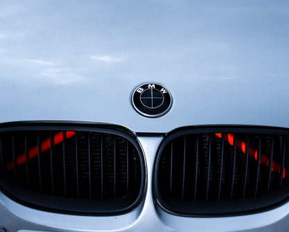 BMW Black Roundel Overlay Kit – Piano Gloss Black Badge/Emblem Logo Covers Decals (Bonnet, Boot, Steering Wheel, Wheel Centre Caps) Vinyl Blackout Roundel Delete De‑Blue Stickers Skin – Made in UK