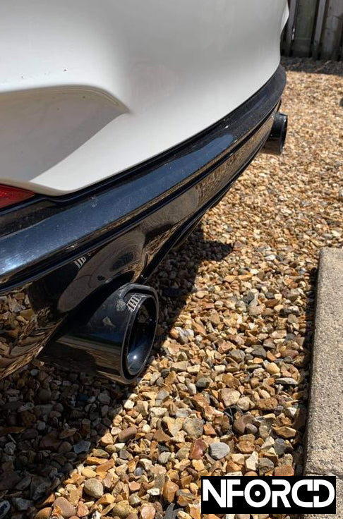 Forged Carbon Fibre Exhaust Tips for BMW - Silver Accents | M Performance Style Tailpipe Trims/Covers | Slip-On Clamp Fit End Tips | 63-67mm & 67-72mm Inlet | Marbled Carbon Tailpipe Finishers | UK Stock