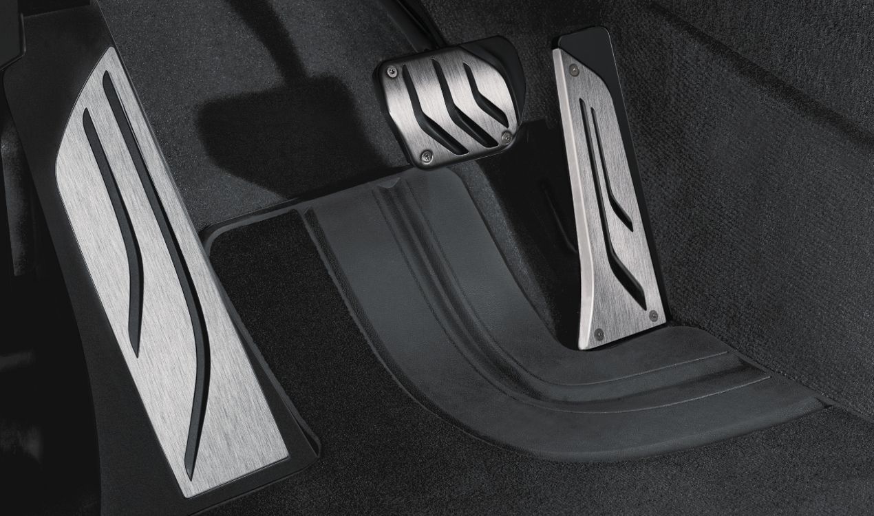 Genuine BMW OEM Stainless Steel Footrest Dead Pedal Cover RHD Right Hand Drive – F20 F21 F22 F23 F30 F31 F34 F32 F33 F36 F80 F82 F83 F87 – 1 2 3 4 Series M2 M3 M4 – Brushed Metal Foot Rest Trim – M Sport – 51472413361