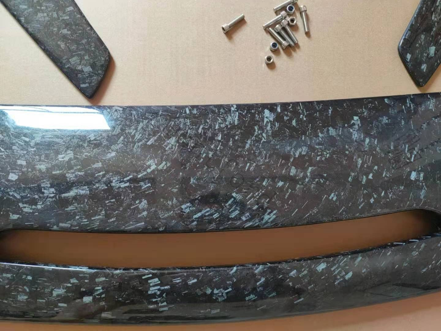 Montford Carbon Fibre/Fiber Performance Rear Lip Spoiler Bootlid/Trunk Decklid Wing for BMW 2, 3, 4, 5, 6 Series (Coupe & Saloon) – Gloss Carbon, Forged Carbon or Gloss Black – Lightweight ISO 9001 – Ducktail Style – Part 3079