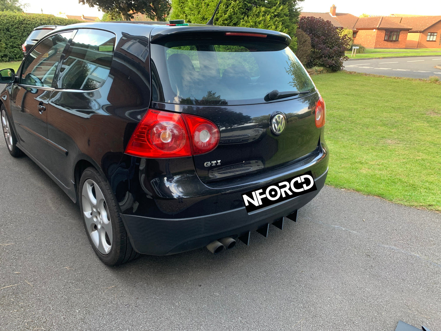 Rear Bumper Diffuser Fins 4pc Valance Aero Blades For VW Volkswagen Golf MK6 GTI GTD 2010-2014 Stick-On Splitter Canards Rear Spats Add-On Spoiler Kit
