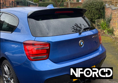BMW 1 Series F20 F21 Carbon Fibre Rear Spoiler Wing – Boot/Tailgate Lip Spoiler for M135i M140i Hatchback 2011–2019 (Gloss Carbon Fiber, OEM+ Fitment, UK)
