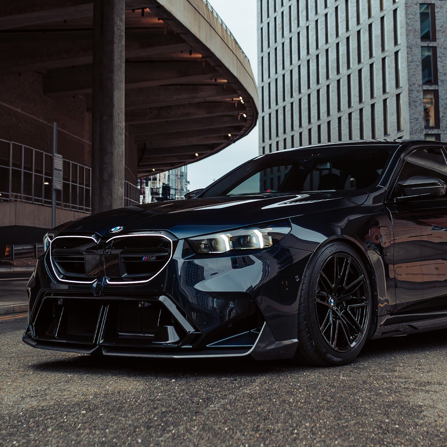 MHC+ BMW G90 & G99 M5 Performance Style Front Splitter In Pre Preg Carbon Fibre