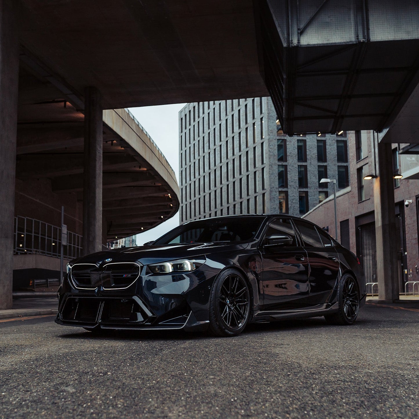 MHC+ BMW G90 & G99 M5 Performance Style Front Splitter In Pre Preg Carbon Fibre