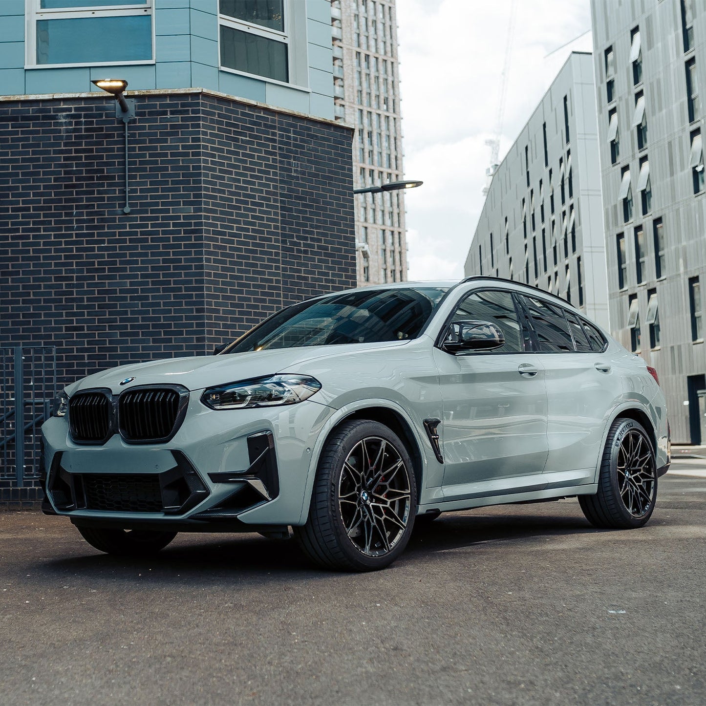 SooQoo BMW X3M F97 & X4M F98 LCI Front Ducts In Gloss Pre Preg Carbon Fibre (Facelift 2022+)
