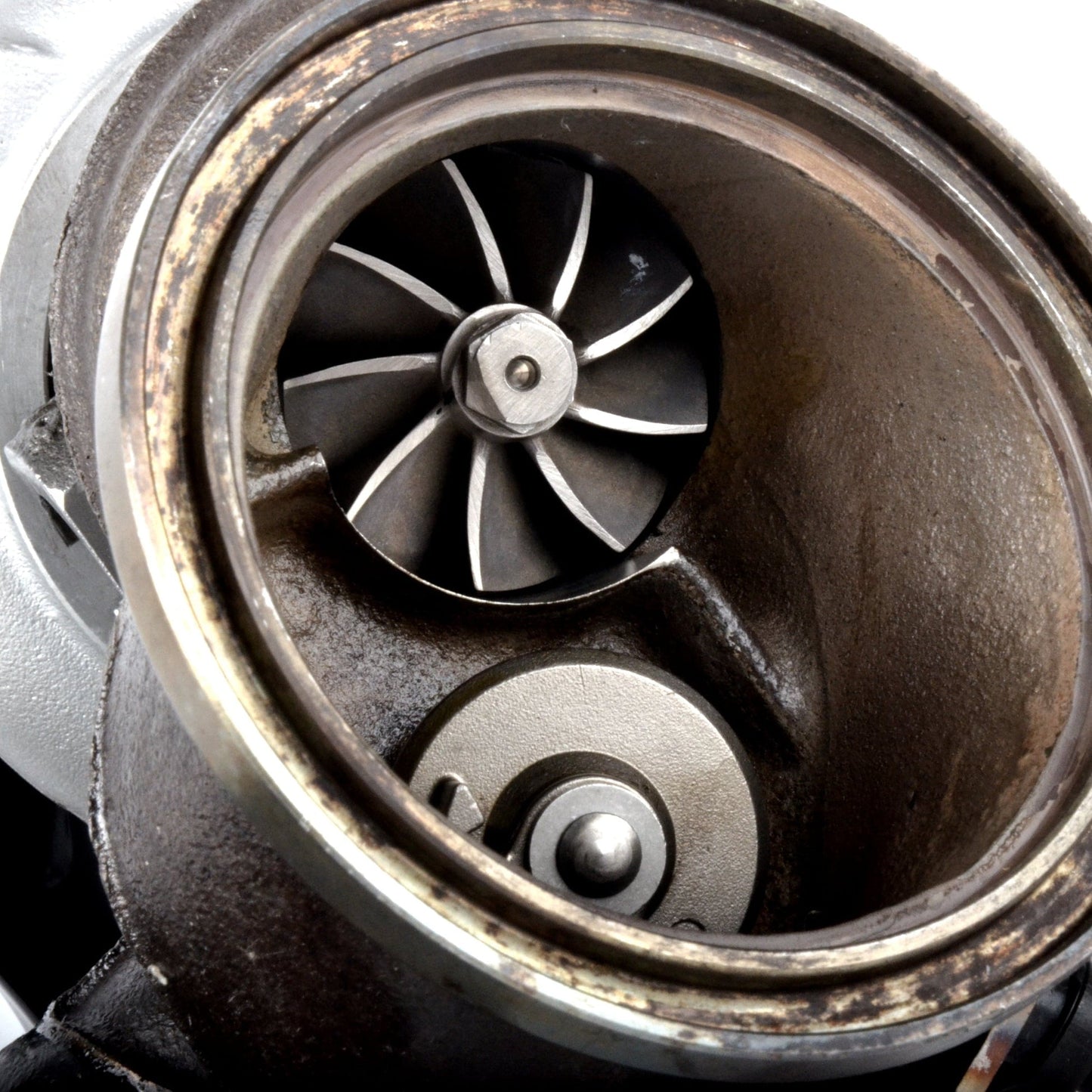 TTE600 BMW N54 Hybrid Twin Turbo Upgrade by TheTurboEngineers - 135i, 335i, 535i, Z4 35i (E82 E90 E92 E60), Plug-and-Play Stock Location, 600+ HP, Billet Compressor, 9-Blade Turbine, Upgraded Wastegate