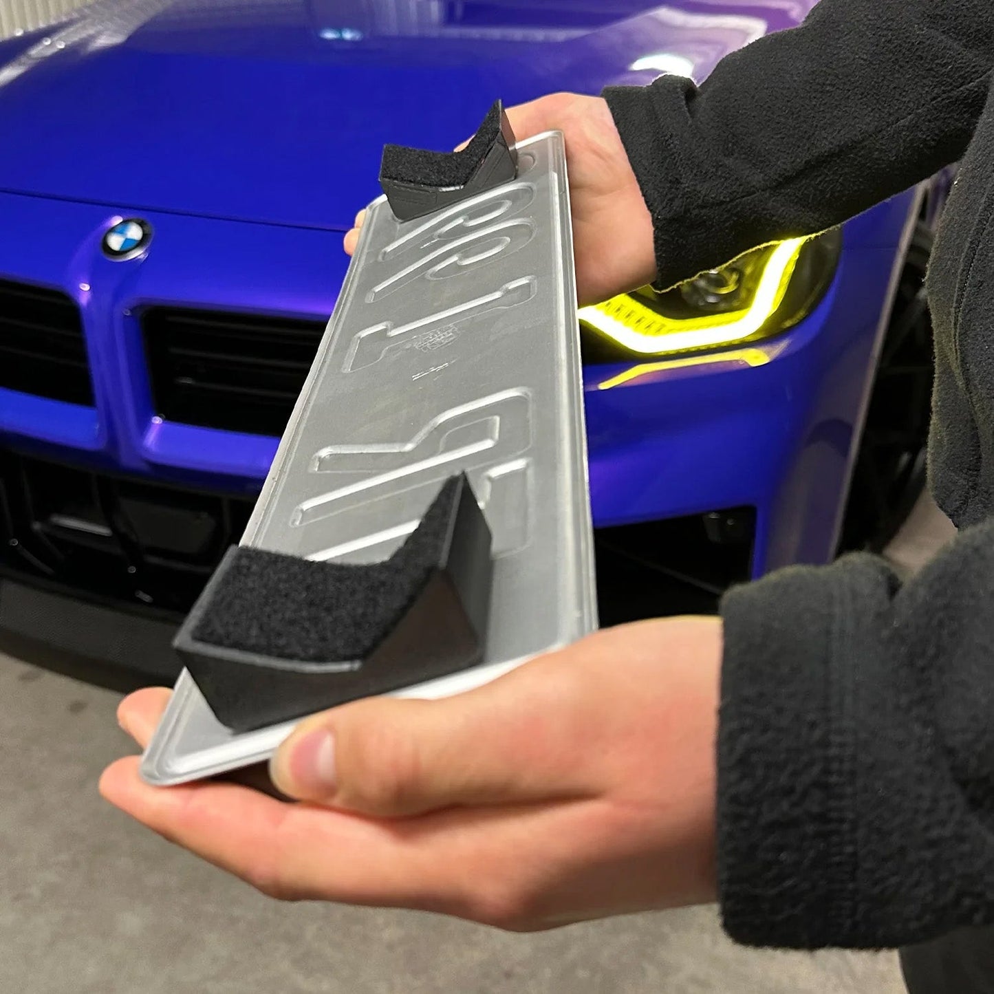 TwistNFix MAGNFIX BMW G87 M2 Magnetic License Plate Holder
