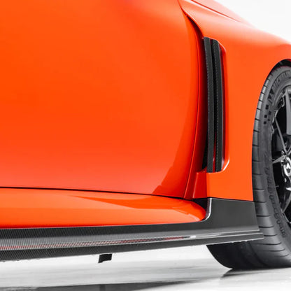 Vorsteiner VRS BMW M2 G87 (2022+) Carbon Fibre/Carbon Fiber Vented Front Wings/Fenders/Arches & Side Skirts/Rocker Panels/Side Blades - Gloss Dry Carbon Pre-Preg Autoclave Aero Body Kit